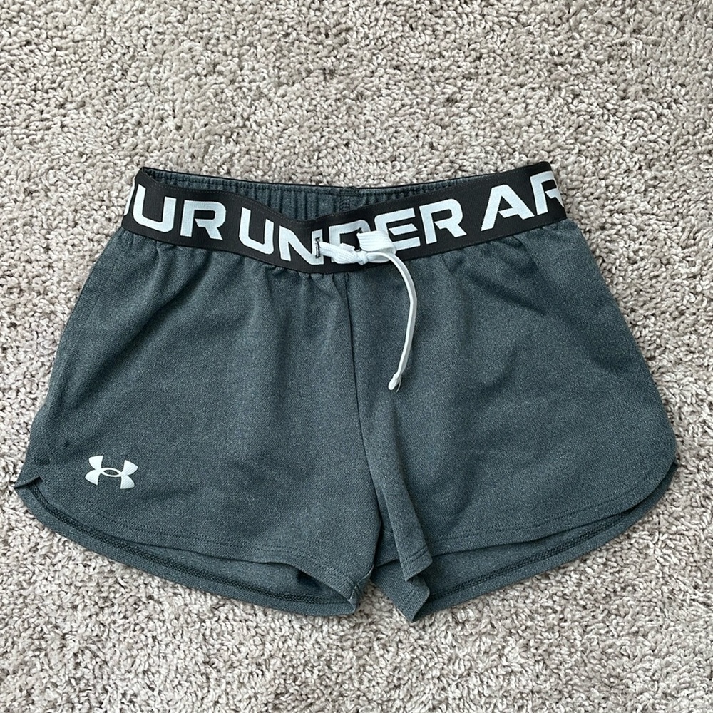 👶🏻5/$10👶🏻 Girls UnderArmour Shorts